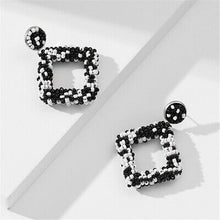 Load image into Gallery viewer, Beaded diamond (14 colors)