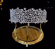 Load image into Gallery viewer, CRISSY