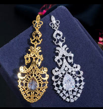 Load image into Gallery viewer, ROYALTY (INSTOCK) White & Yellow Gold