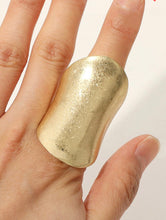 Load image into Gallery viewer, Bar ring (Gold)
