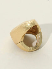 Load image into Gallery viewer, Abstract chunky ring
