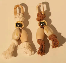 Load image into Gallery viewer, Spring 8
