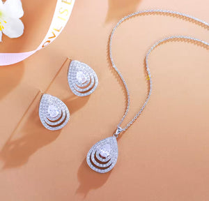 Teardrop Classy necklace