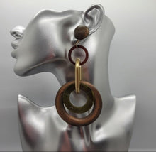 Load image into Gallery viewer, Triple Wood earrings
