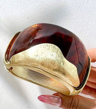 Load image into Gallery viewer, Brown &amp; Gold
