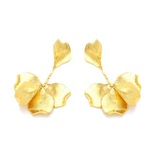 Load image into Gallery viewer, Zara Petals ( Gold)
