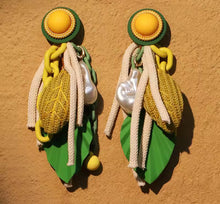 Load image into Gallery viewer, Spring 5
