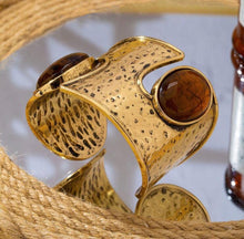 Load image into Gallery viewer, Antique stone bracelet
