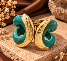 Load image into Gallery viewer, Gold and Turquoise
