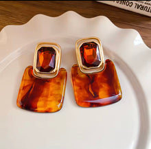 Load image into Gallery viewer, Spring 8
