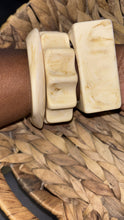 Load image into Gallery viewer, Nude acrylic bracelet set
