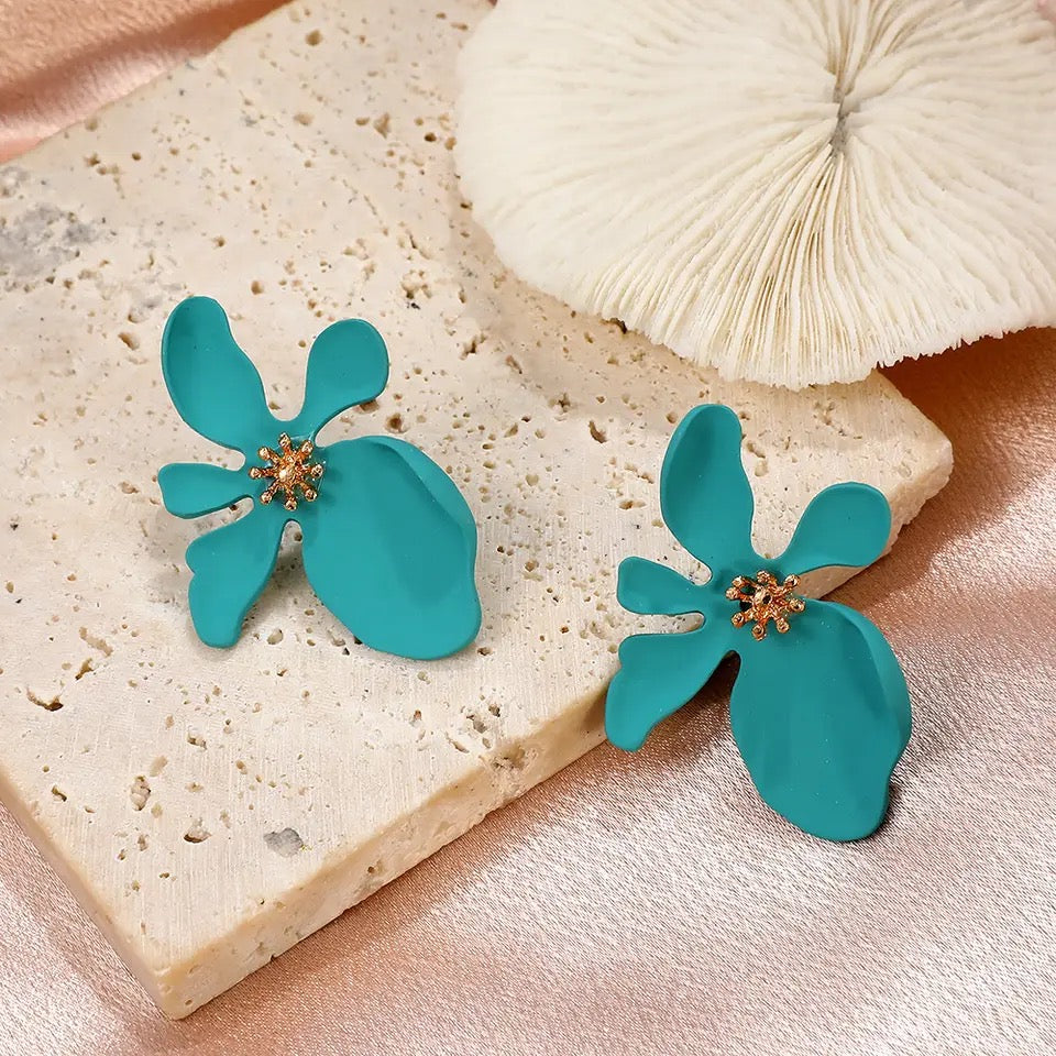 Green Flower stud